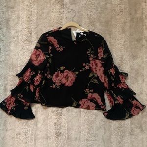 Never worn- floral shirt with fun sleeves